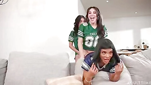 Brunette with a tattooed pussy rides a dick in pov