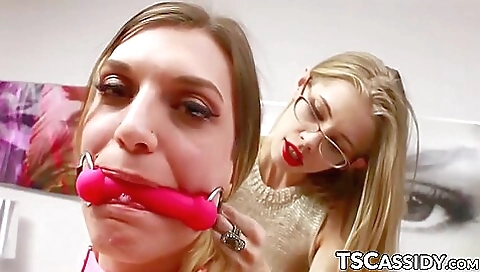 Shemale Cassidy Quinn Overjoyed With Bdsm Anal Play