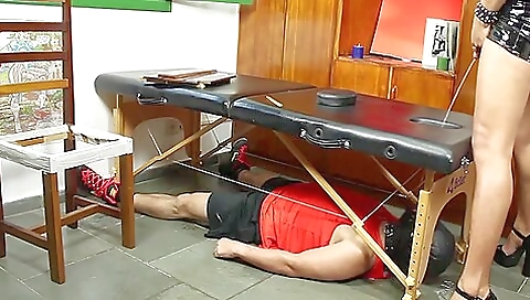 Latex fetish tattooed shemale rides and sucks a dick